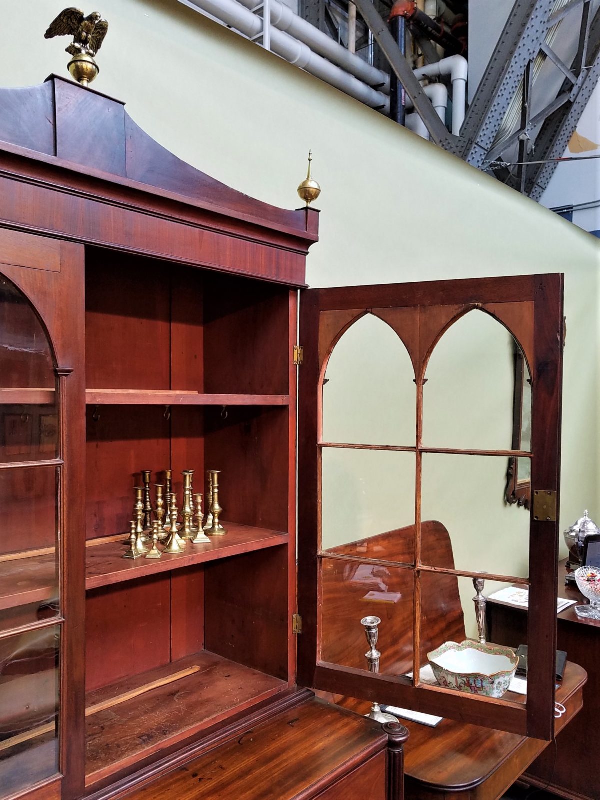 On the Scene at the Connecticut Spring Antiques Show The Magazine